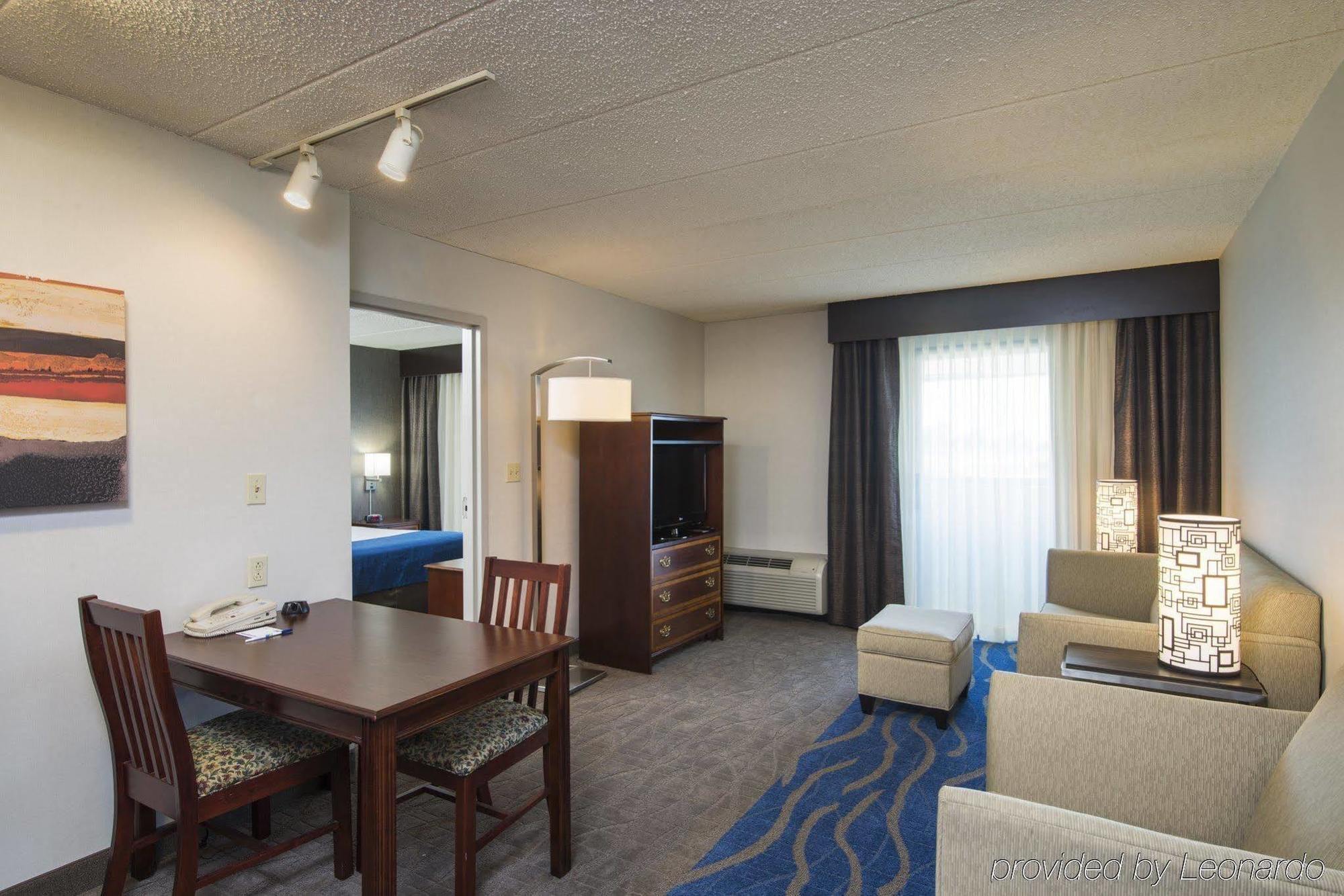 Holiday Inn Express Hotel & Suites Philadelphia - King Of Prussia By Ihg Esterno foto