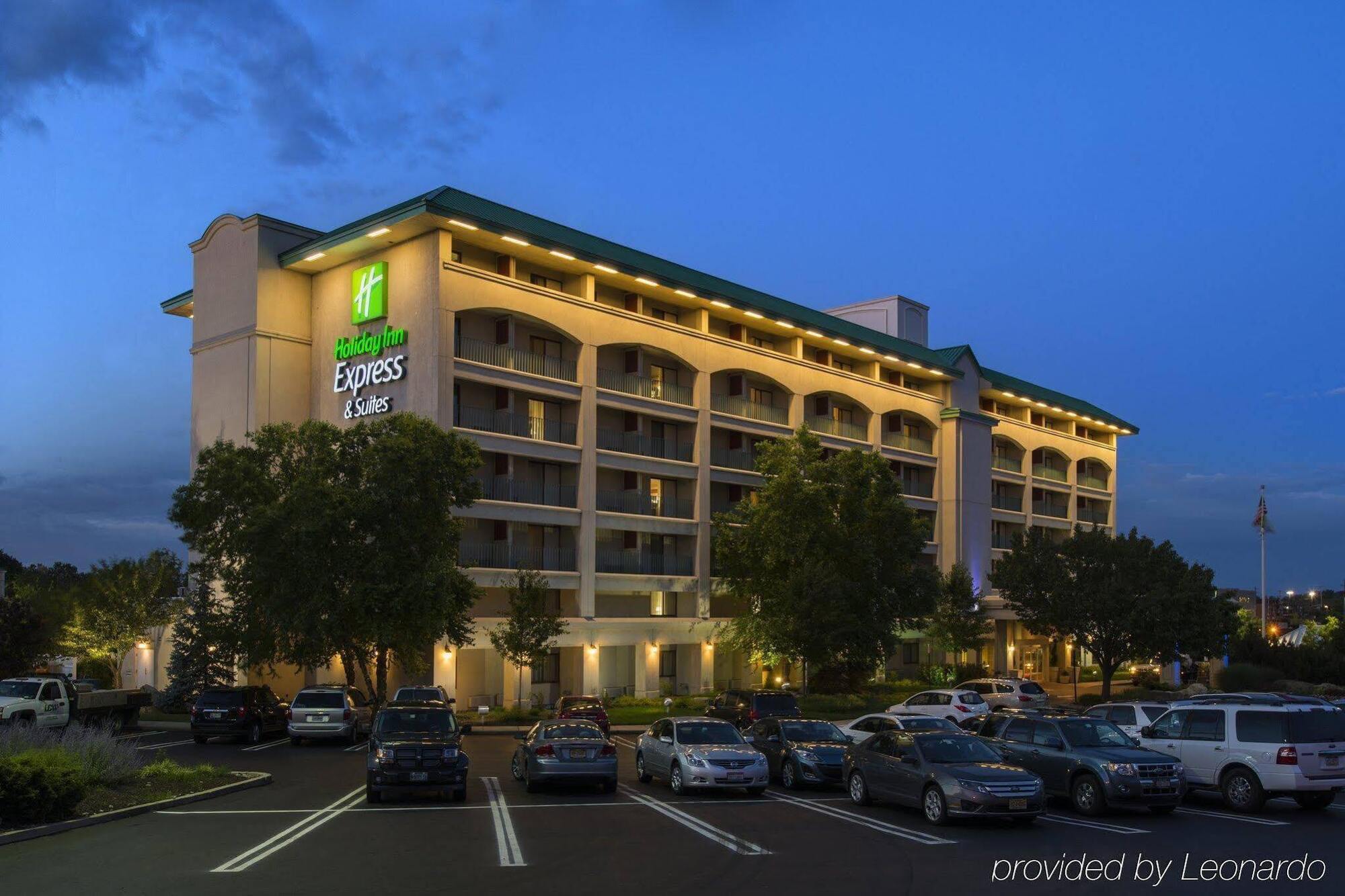 Holiday Inn Express Hotel & Suites King Of Prussia, An Ihg Hotel Esterno foto